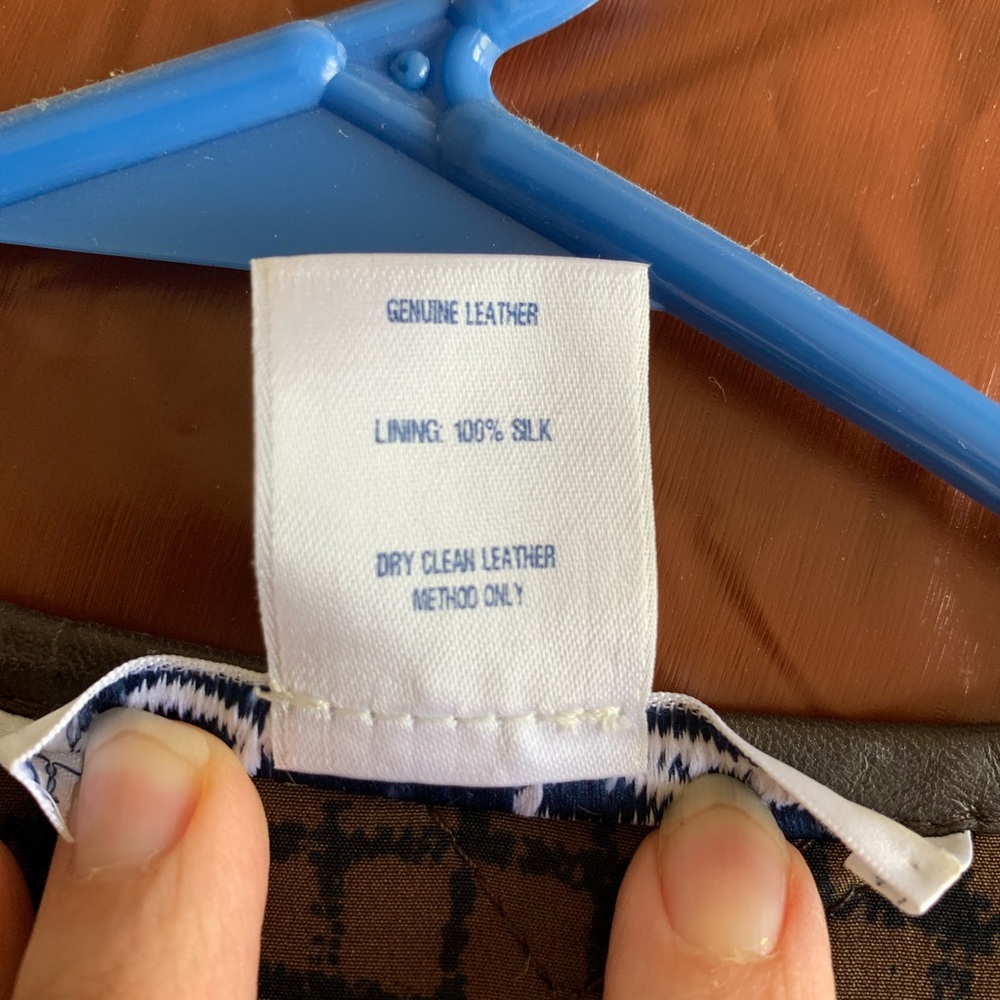 Beautiful Genuine Leather Jacket - Picture 5 of 5